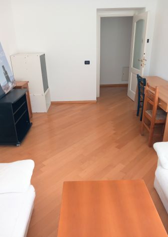 Quadrilocale x RICERCATORI , TRASFERTISTI - Foto 2