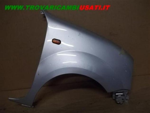 PARAFANGO ANT.D. ARGENTO RENAULT KANGOO Carrozzeria Lamierati esterni Fiancate Parafango ant. RENAULT - KANGOO - 01-04-2003 - 01-02-2008