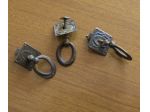 3 VECCHIE ANTICHE MANIGLIE IN OTTONE AD ANELLO PER MOBILI VARI VITI IN FERRO -