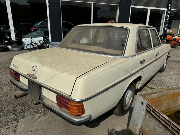 Mercedes-benz 200 Mercedes-Benz 200 D (W115) Anno 1972 - Foto 4