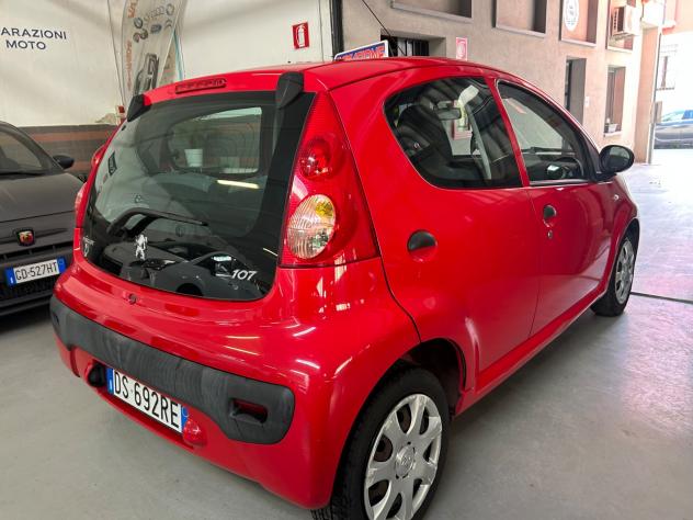 Peugeot 107 1.0 68CV 5p. Desir - Foto 3