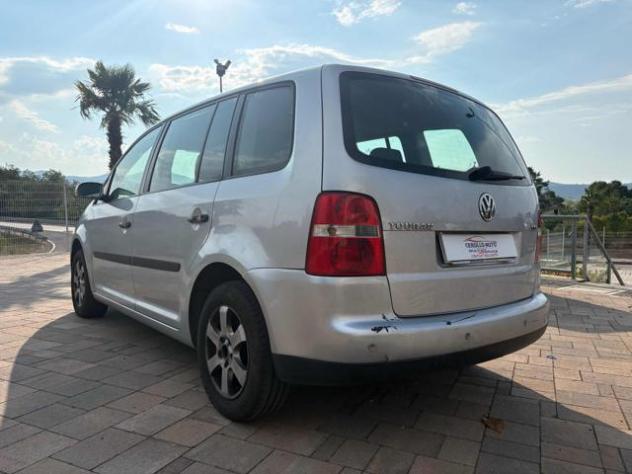 VOLKSWAGEN Touran 1.9 TDI 105CV DPF Highline rif. 24056216 - Foto 4
