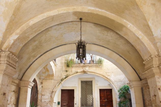 APPARTAMENTO STORICO SUL LOGGIATO - Foto 2