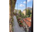 Quadrilocale su due livelli in stabile d'epoca in Maggiolina