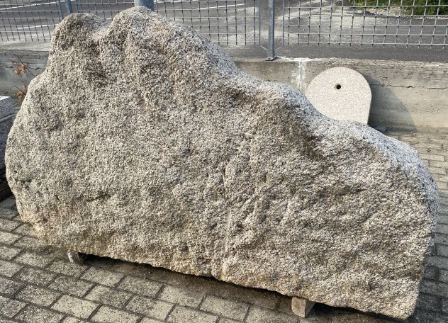 Grande fontana di granito con orso scolpito - Foto 5
