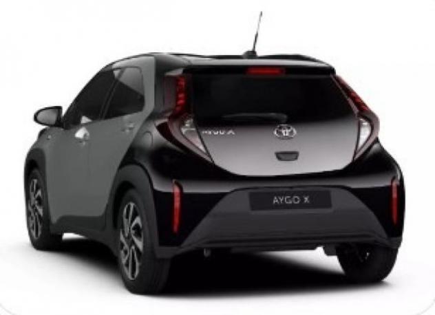 TOYOTA Aygo X 1.0 VVT-i 72 CV Teamplayer KM0 MY25 rif. 23931900 - Foto 2