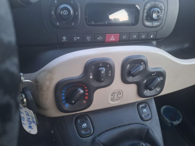FIAT PANDA 3� SERIE anno 2013 - Foto 7