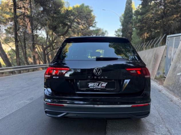 VOLKSWAGEN Tiguan 2.0 TDI 150 CV SCR DSG Life rif. 24024530 - Foto 10