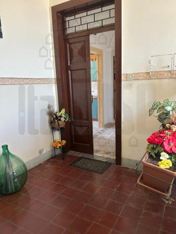 APPARTAMENTO di 4 vani e di 114 mq (VILLAFRANCA TIRRENA) rif. 2LS18297 - Foto 2