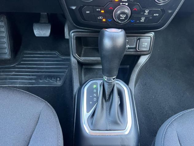 Jeep Renegade Renegade 1.5 turbo t4 mhev Limited 2wd 130cv dct - Foto 10