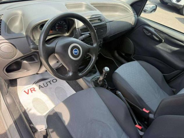 Fiat Punto 5p 1.2 16v Dynamic Clima NEOPATENTATI - Foto 6
