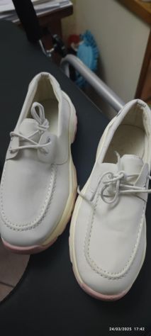 SCARPE BIANCHE COI LACCI DA DONNA - Foto 2