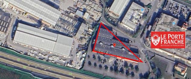 Immobile di 10000 m² con più di 5 locali in affitto a Erbusco - Foto 11