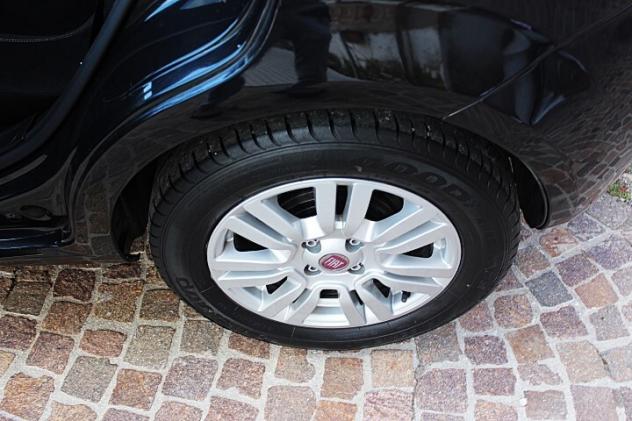 Fiat Punto 1.2ie EURO6 ALLESTIMENTO " LOUNGE 5PORTE SPENDIDA COME DA FOTO REALI CLIMA PACK SPORT CERCHI IN LE - Foto 4