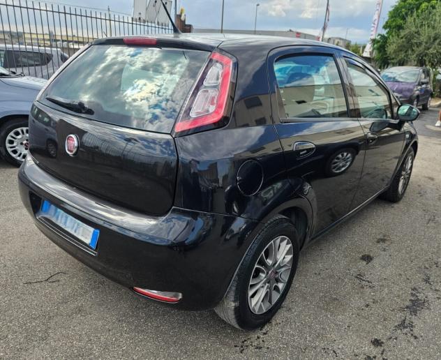 Fiat Punto 1.3 MJT 95 CV 2012 - Foto 2