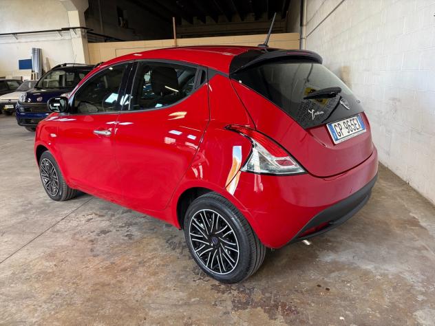 Lancia Ypsilon III 1.0 firefly HYBRID 5 Posti - Foto 3