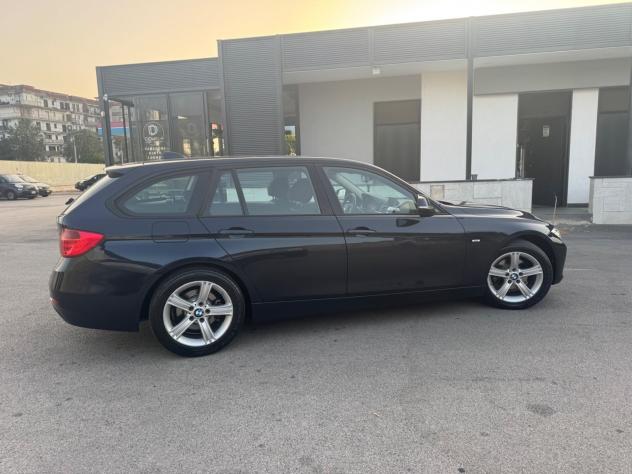 Bmw 316d Touring Luxury Automatica - Foto 8