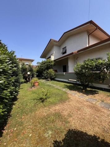 Villa in vendita a Marina di Massa - Massa 260 mq Rif: 1335235 - Foto 2