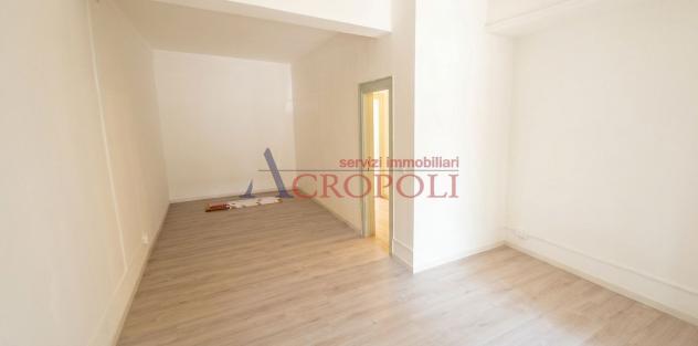 Locale commerciale in affitto – Bracciano Centro - Foto 2