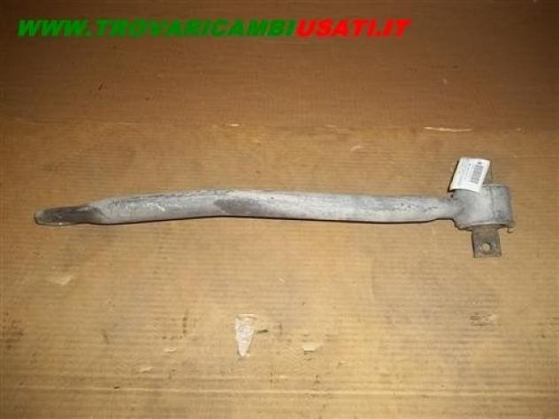 BRACCIO OSC.LONGIT.S.SOSP.POST ALFA ROMEO 147 (W8)  Meccanica  Assale  Sospensioni  Braccio longitudinale po ALFA ROMEO - 147 - 01-08-2000 - 01-10-200