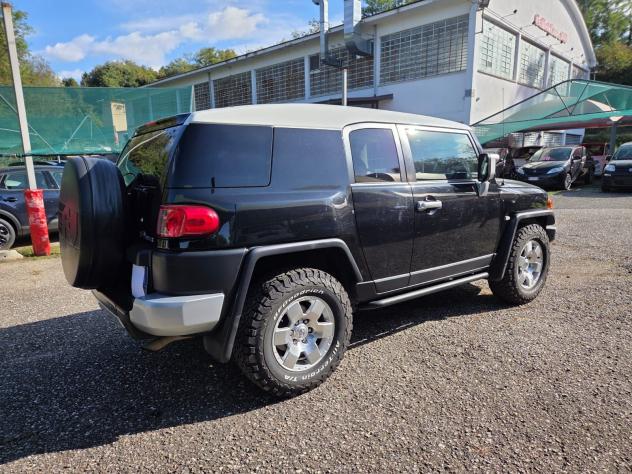 Toyota FJ Cruiser 4.0 benzina 239CV 2WD - Foto 5