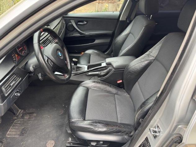 BMW Serie 3 (E90/91) 320d cat Futura - Foto 5