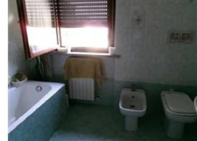 Immobile in asta di 100 m², box auto in vendita a Agrate Brianza - Foto 7
