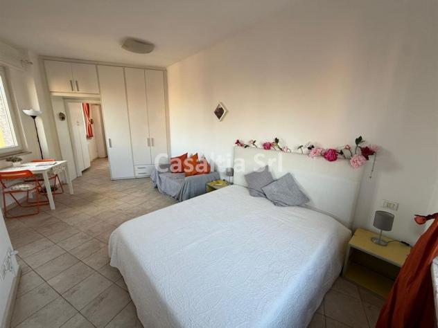 Disponibile da subito, ampio monolocale arredato di 50 mq in affitto in Viale Certosa 41, situato nel quartiere Certosa - Foto 2