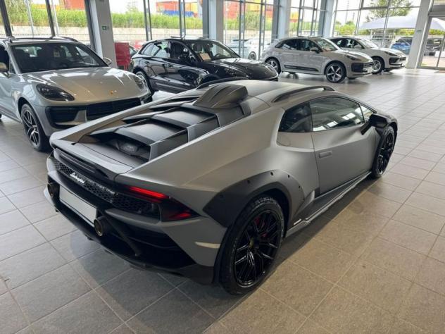 Lamborghini Huracan Sterrato 5.2 610 awd - Foto 9