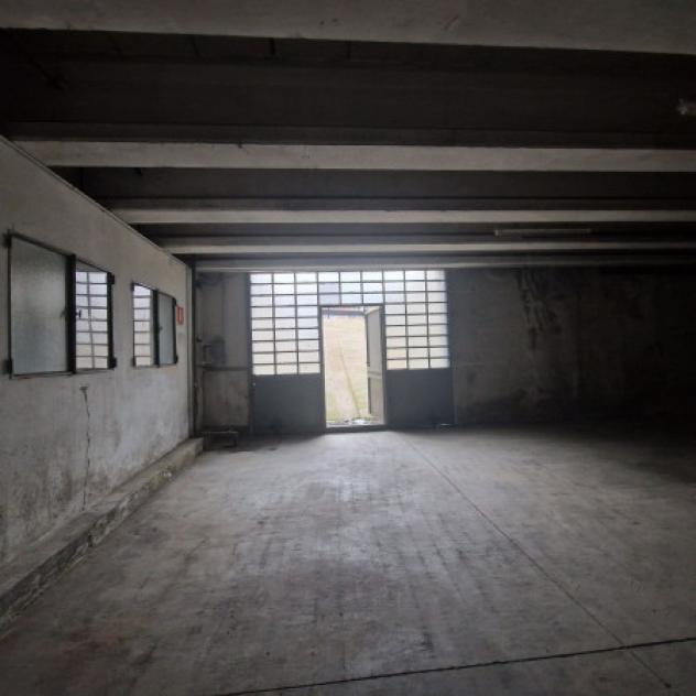 Immobile di 650 m² con 2 locali in affitto a Pero - Foto 9