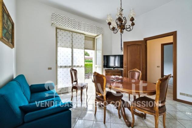 Villa di 449 m² con più di 5 locali e box auto in vendita a Meda - Foto 4