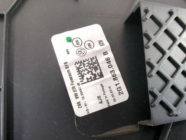 2G1863046B RIVESTIMENTO TUNNEL CENTRALE LATO DESTRO VOLKSWAGEN POLO 1.0 B 48KW 5M 5P (2018) RICAMBIO USATO - Foto 5