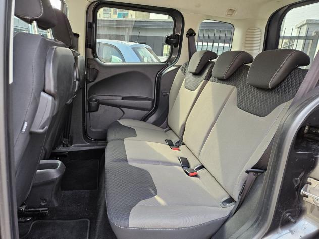 Ford Tourneo Courier 1.5 TDCI 95CV Titanium - Foto 9