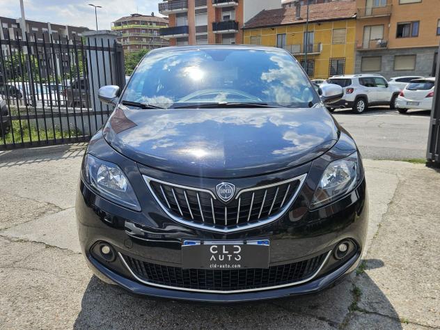 Lancia Ypsilon 1.0 FireFly 70cv Hybrid Alberta Ferretti - Foto 2