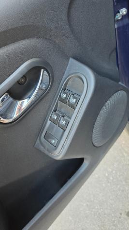 Dacia Duster 1.5 dCi 110CV 4x2 Laurte - Foto 9