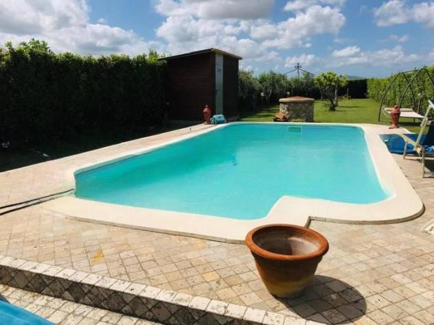 Villa in vendita a Cascina 340 mq  Rif: 1404150