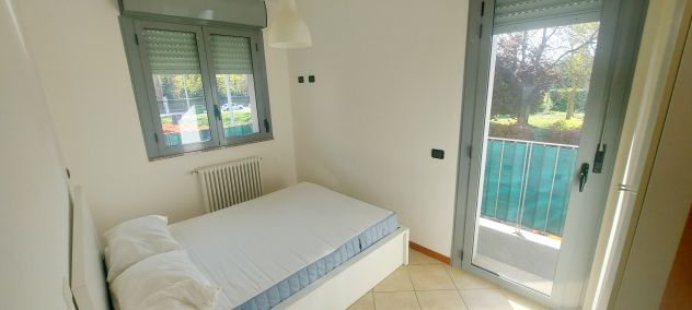 AFFITTASI BILOCALE DA AGOSTO ZONA SAN LAZZARO VIA PARIGI - Foto 5
