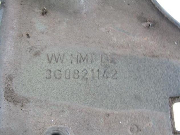 3G0821142 STAFFA SUPPORTO PARAFANGO ANTERIORE SINISTRO VOLKSWAGEN PASSAT VARIANT 2.0 TDI 110KW RICAMBIO USATO - Foto 2