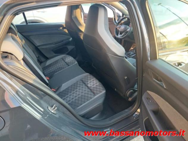 VOLKSWAGEN Golf 1.5 eTSI 150 CV EVO ACT DSG R-Line rif. 24107558 - Foto 6