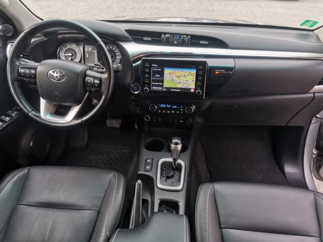 Toyota Hilux 4ª serie Hilux 2.8 D A/T 4WD 4p. DC Executive - Foto 9