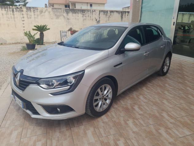 RENAULT - Mégane - Sporter Blue dCi 115CV EDC Bus. - Foto 2