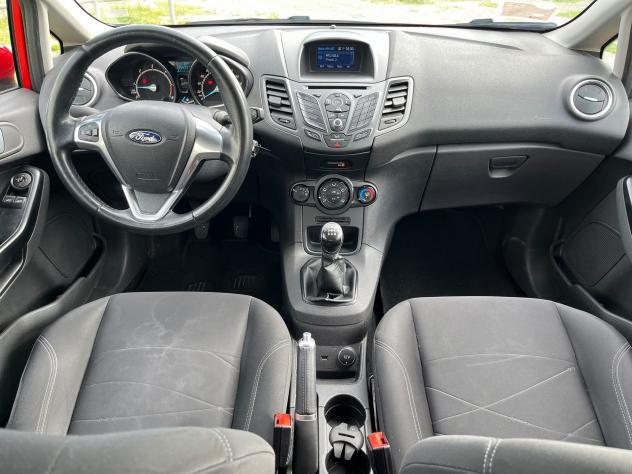 Ford Fiesta 1.5 TDCi 75cv Plus - Foto 10