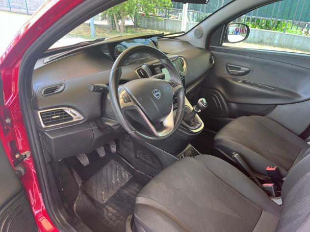 Lancia Ypsilon 1.2 69 CV 5 porte S&S Platinum - 2020 - Foto 9