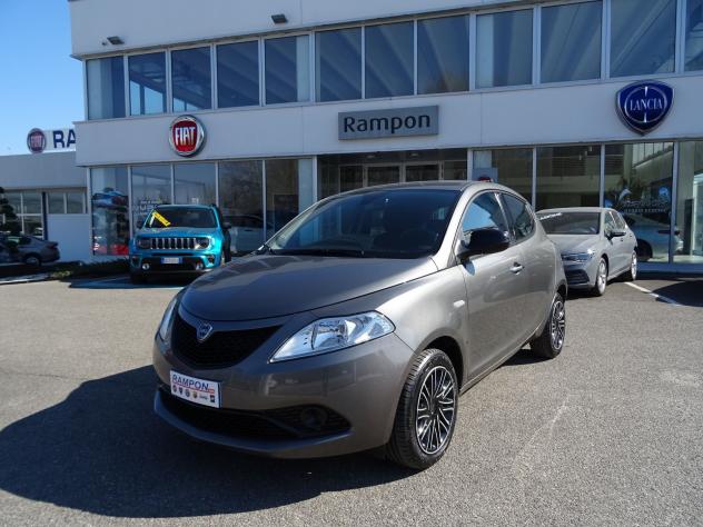 Lancia Ypsilon 1.0 70cv Firefly Hybrid S&S Gold