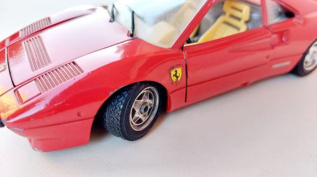 Ferrari GTO 1984 Burago échelle 1:24 - Miniature Italie, Occasion, Voiture De Sport