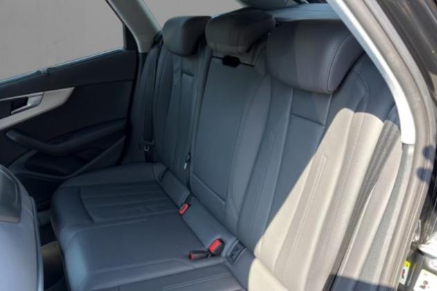 AUDI A4 Avant 35 TDI/163 CV S tronic S line edition rif. 24049485 - Foto 8