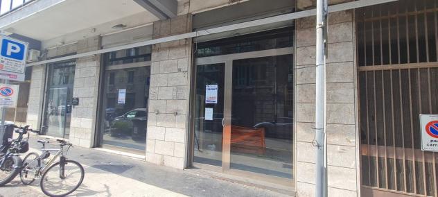 Locale commerciale in affitto a Messina