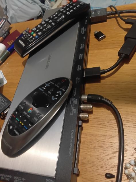 Tv Samsumg Curvo 55 pollici 4k Wifi,funzione 3D con Occhiali 3D - Foto 2