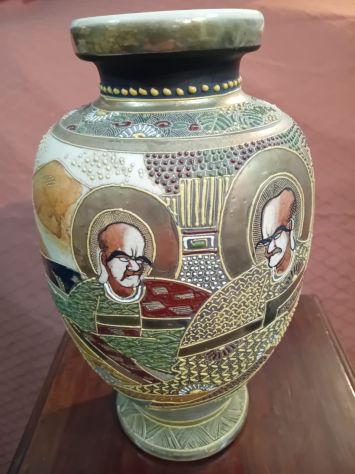 ANTICO VASO ORIENTALE DIPINTO e DORATO