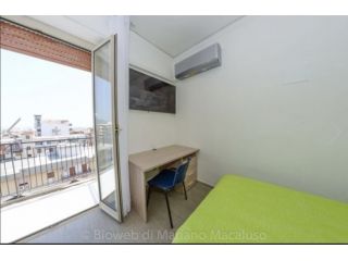Camera singola con letto matrimoniale